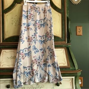 En Creme Floral Faux Wrap Skirt